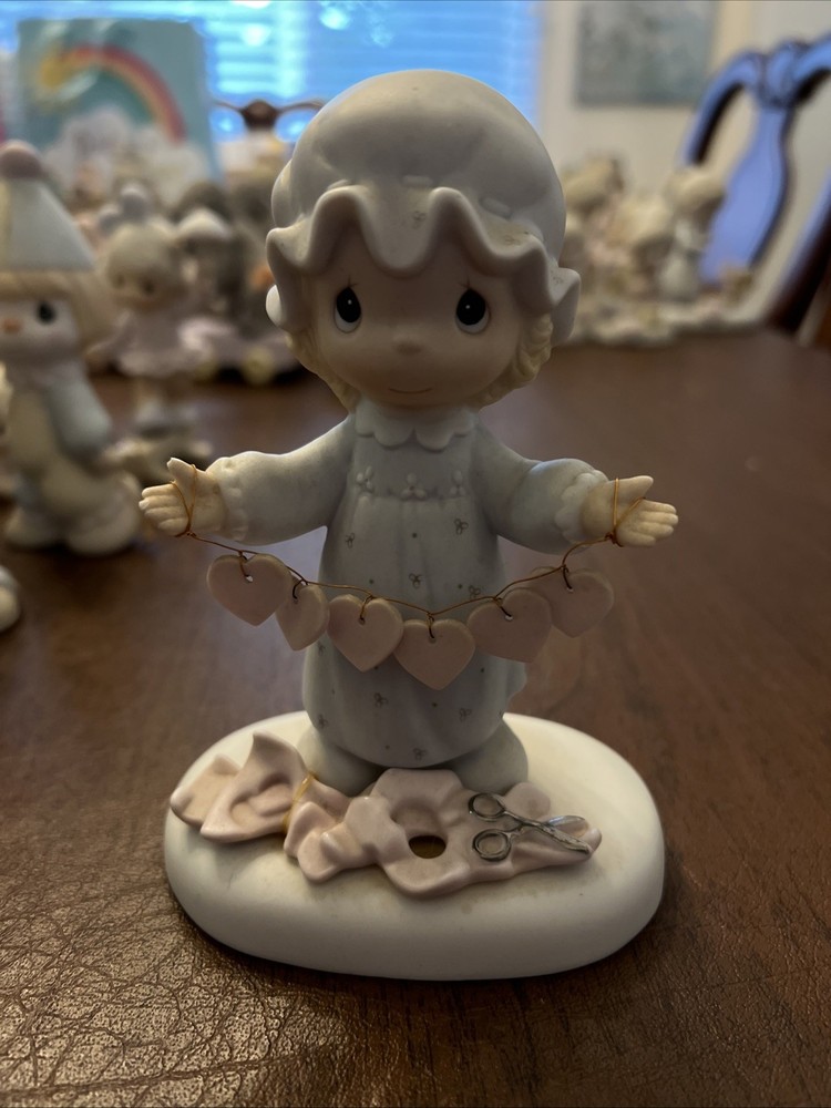 Precious Moments Jonathan & David Heartwarming 1983 Figurine E2821