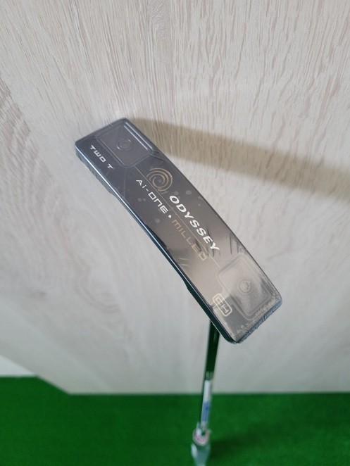 Odyssey New ONE MILLED TWO T STROKE LAB 90 Putter 34 Inch Steel Shaft