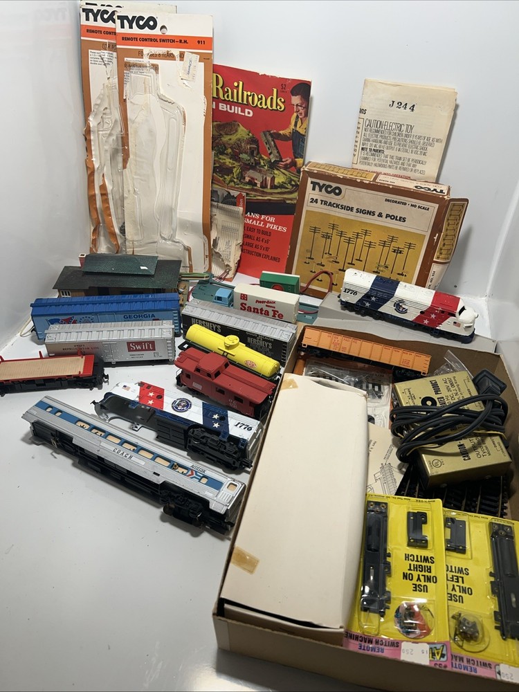 tyco train HO scale big lot