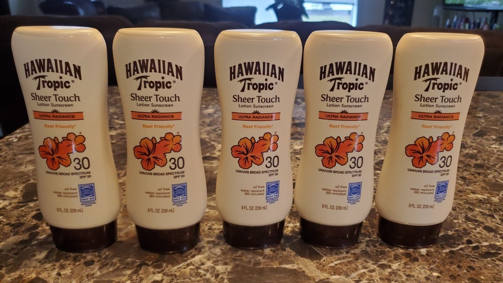 Hawaiian Tropic 8oz Sheer Touch Ultra Radiance SPF 30 Tan Lotion Exp 11/24