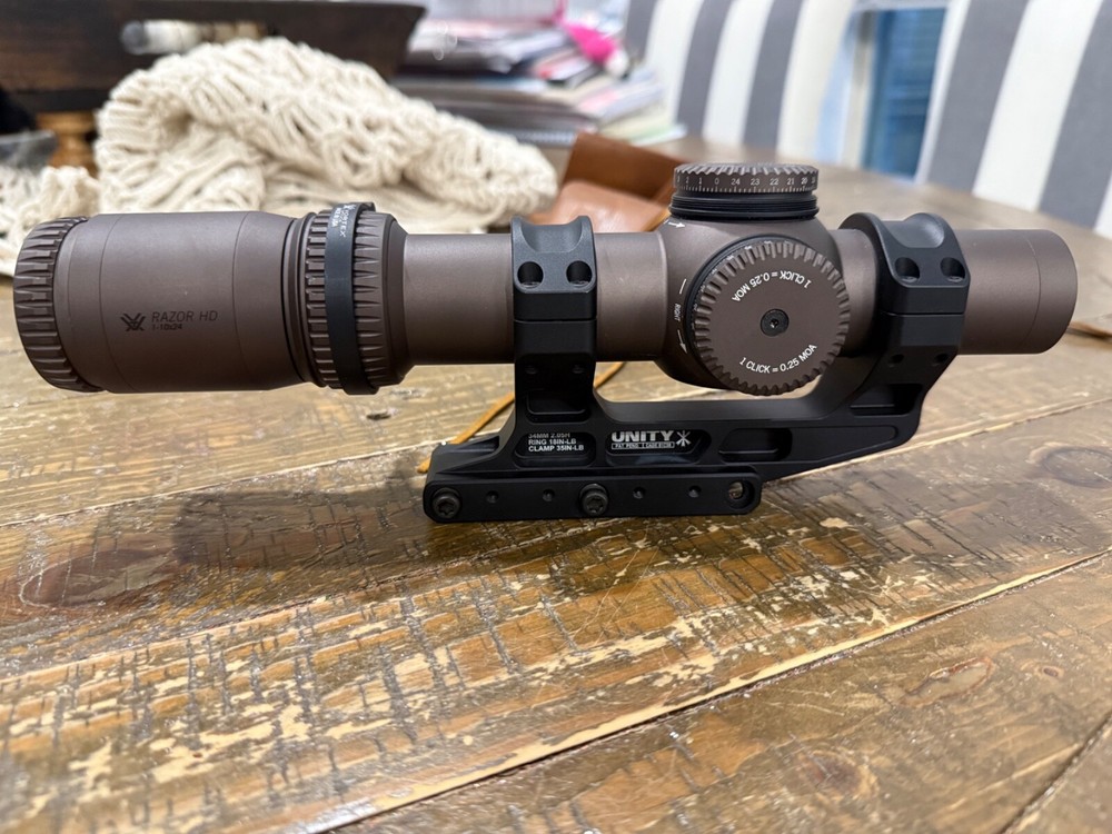 Vortex razor Gen III ebr 9 moa reticle with unity fast lpvo scope mount