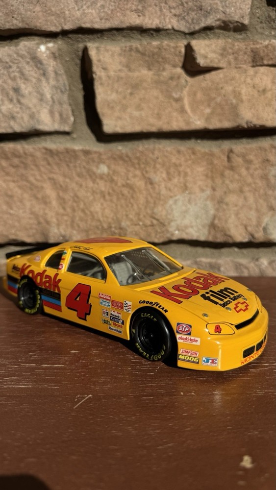 1:24 Racing Champions Sterling Marlin #4 Kodak Film Chevy Lumina 1991 NASCAR