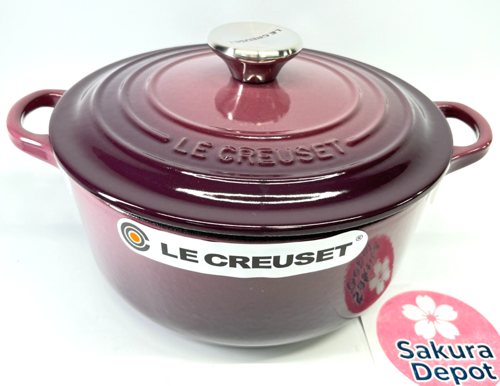 Le Creuset  Signature Cocotte Ronde 20cm Fig Cast Enamel Pot Silver Knob JPN New