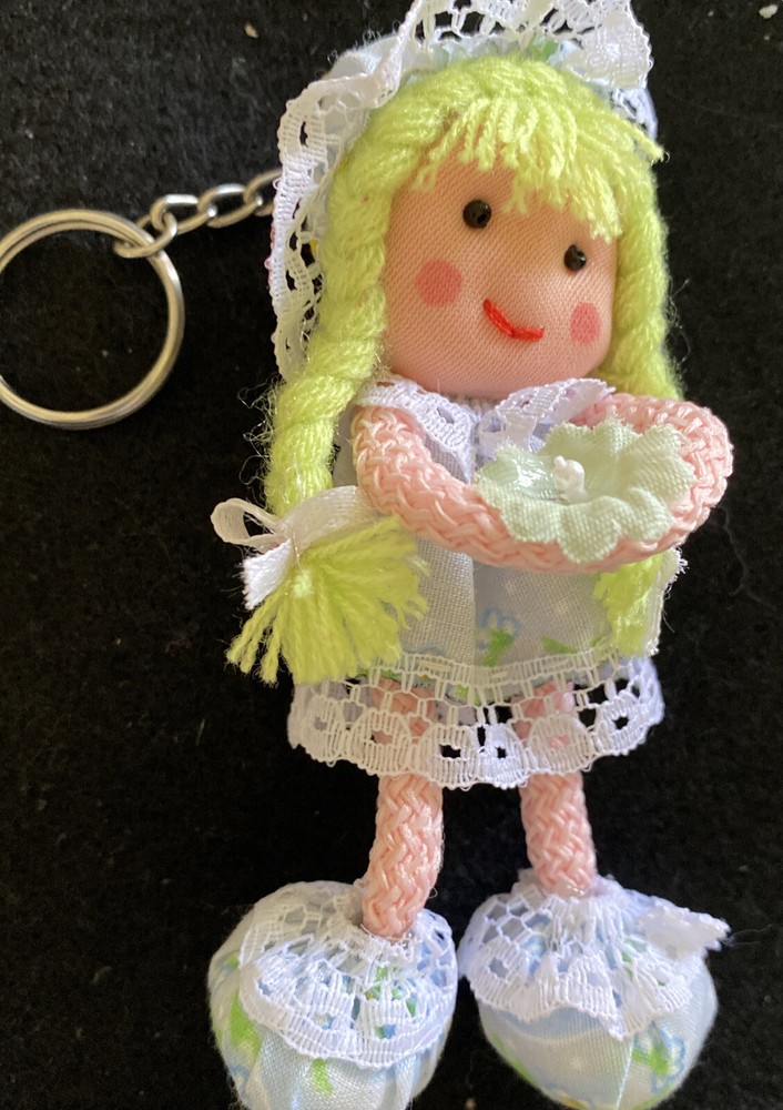 Lindo Mini Muñeca Llavero Celda Colgante Mochila Dije/Trenzas Gorro Melocotón