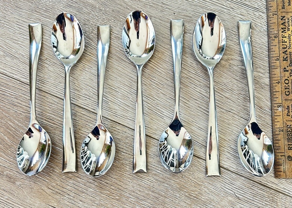 Lot 7 Soprano Teaspoon Gourmet Settings Glossy Stainless Flatware 6.75 in.