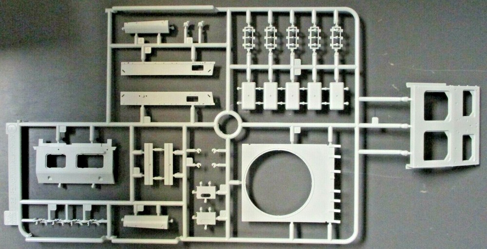 1/35 Scale Dragon PzKpfw III Ausf M Tank Parts Tree H Kit 6604