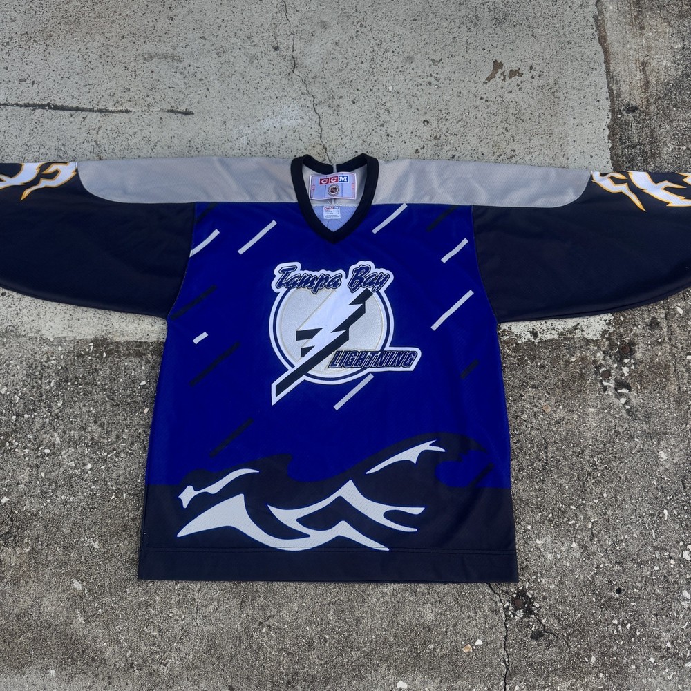 Tampa Bay Lightning Storm Jersey L CCM Vintage NHL