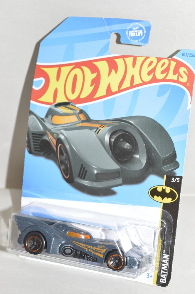 die cast Hot Wheels 103/250 BATMAN 3/5 Batmobile DC Comics