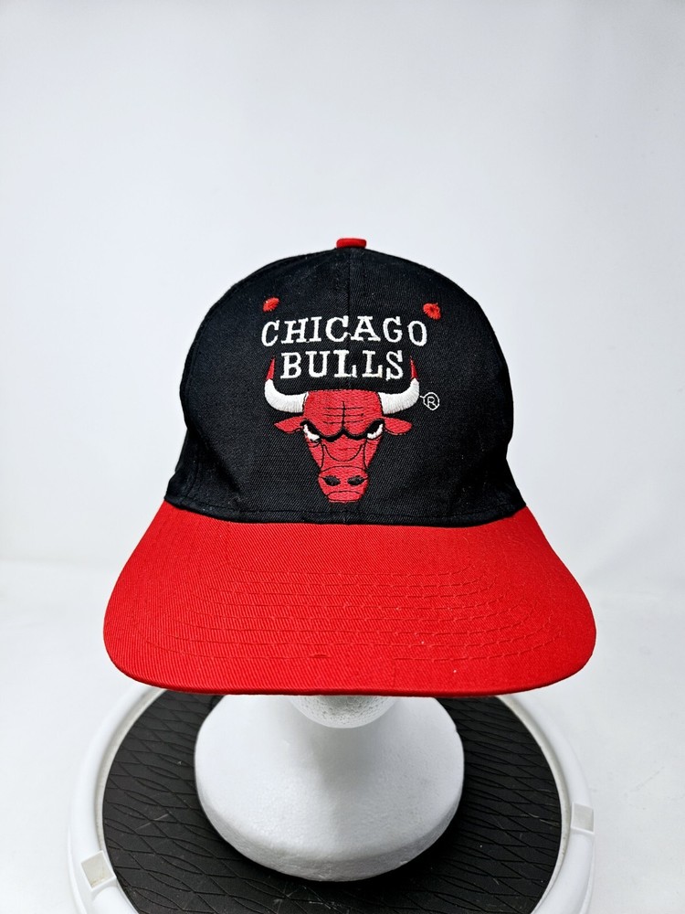 Vintage Chicago Bulls 90s Embroided Snapback Hat NBA Used FAST SHIPPING