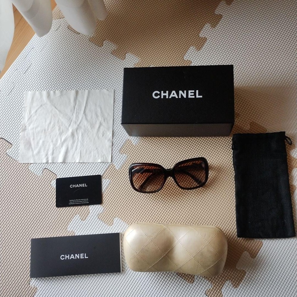 Chanel Oversized Brown Gradient Sunglasses with Warranty Card Pre-Owned