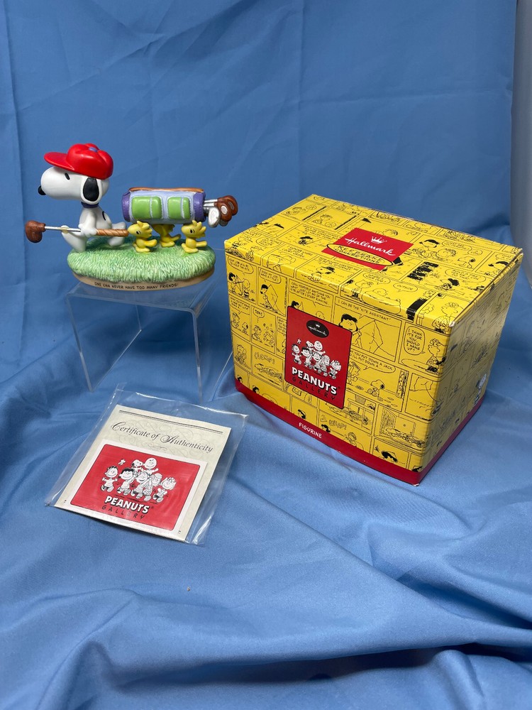 Hallmark Peanuts On The Course Porcelain Snoopy and Woodstock Figurine  