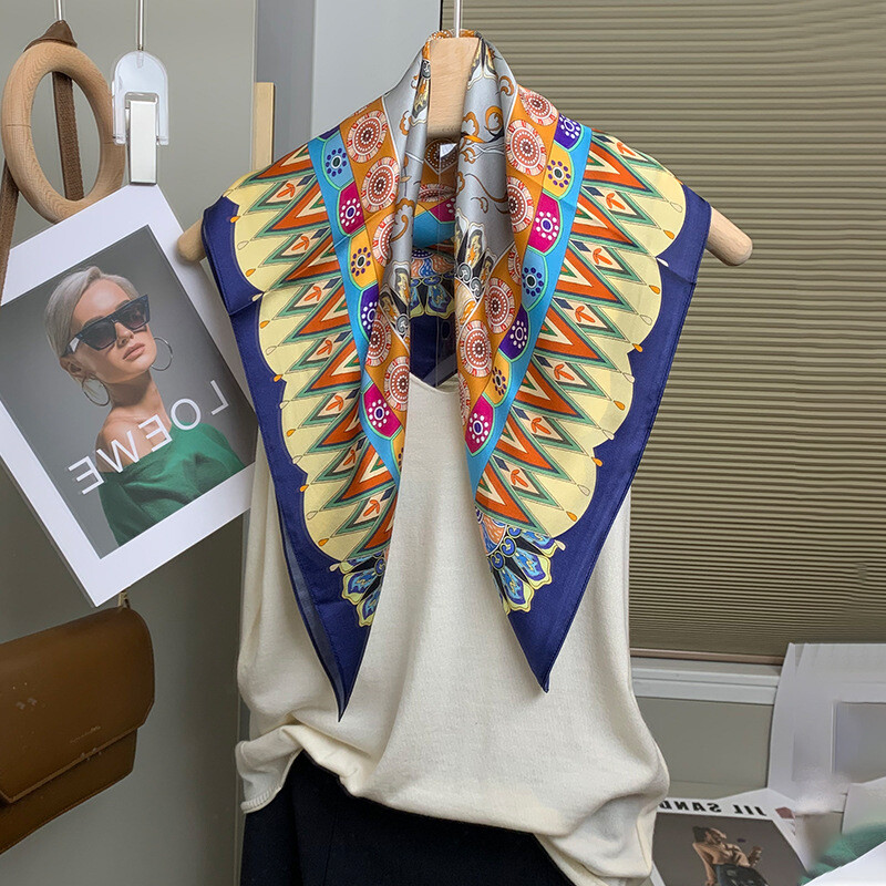 New Boutique 100% Crepe De Chine Silk Printing Hand Rolled Collar Scarf 70cm: