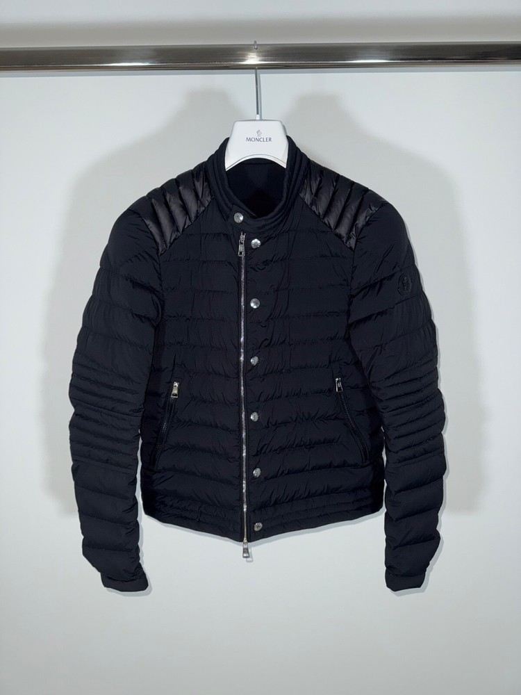 Moncler Barral Jacket Size 2 S in Black