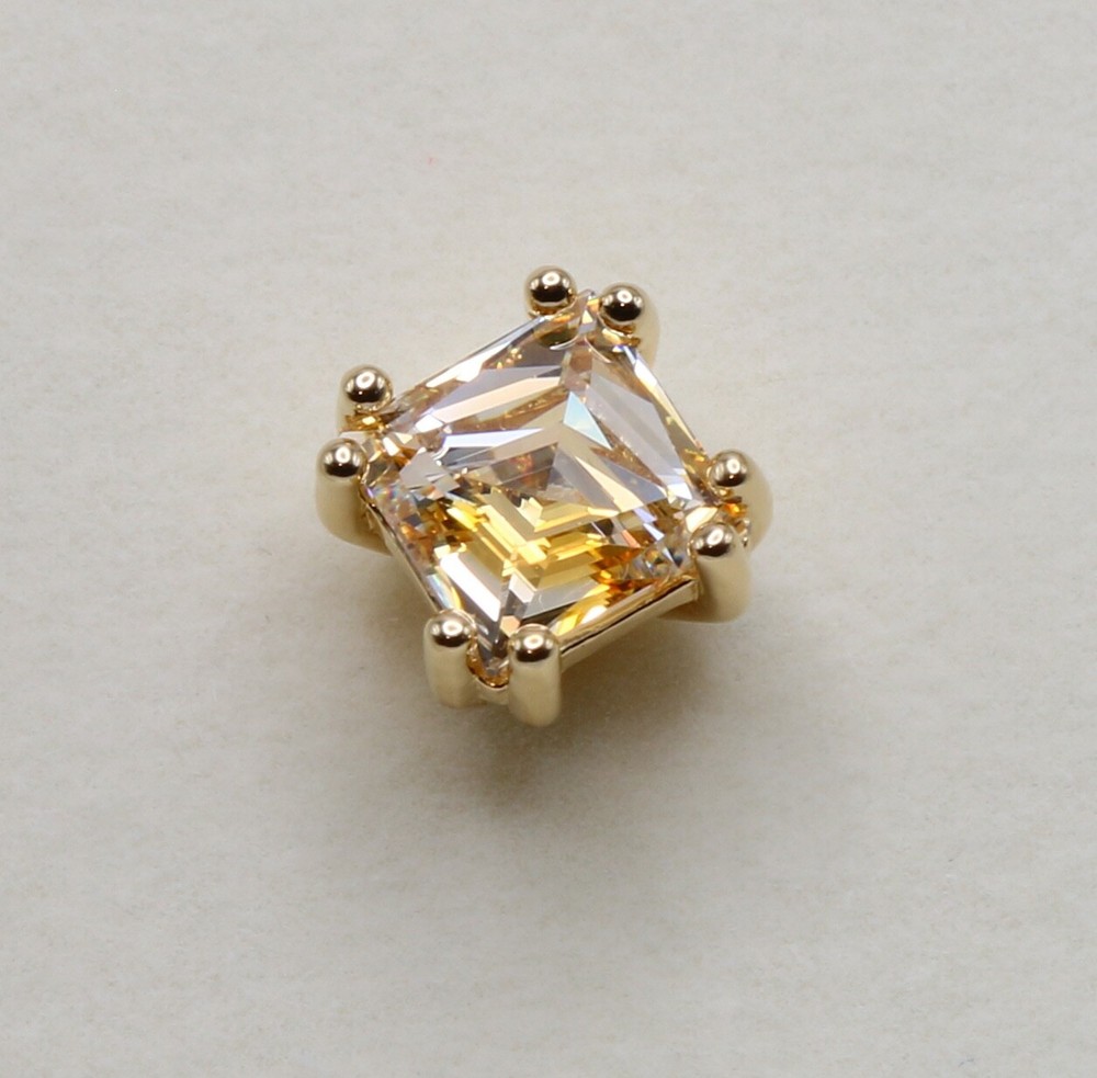 Swarovski Yellow and Orange Stud Earrings 50% Off New Style 5639124 Check Description