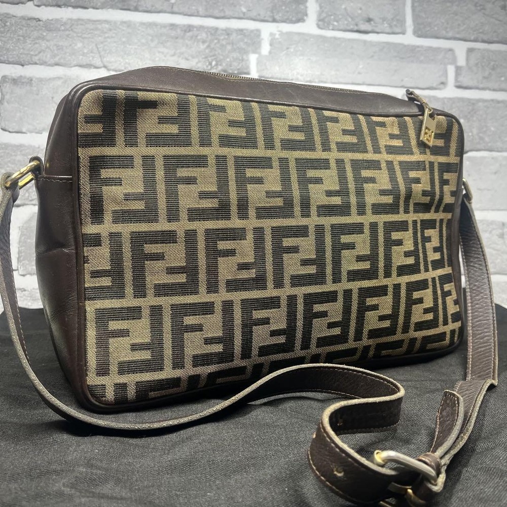 FENDI Zucca Canvas Shoulder Bag in Brown Authentic Vintage I0516491