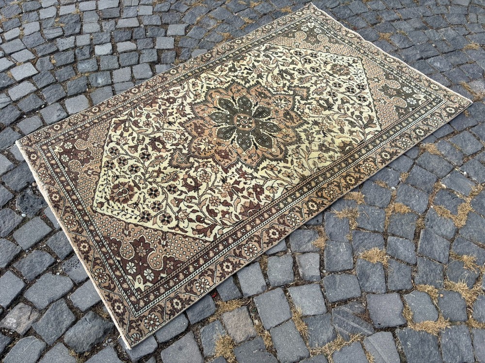 Handmade Wool Rug, Bohemian Area Rug, Turkish Vintage Rug, Home Rug 3,4 x 5,6 ft