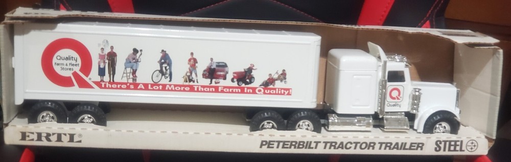 Vintage Ertl 1/25 Peterbilt Tractor Trailer Truck Quality Farm & Fleet Stores