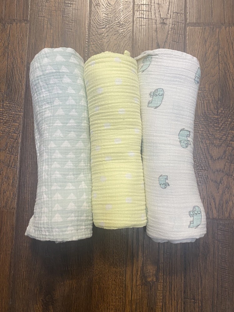 Cloud Island 40-inch Muslin Swaddle Blanket Set of 3 100% Cotton Baby Blankets