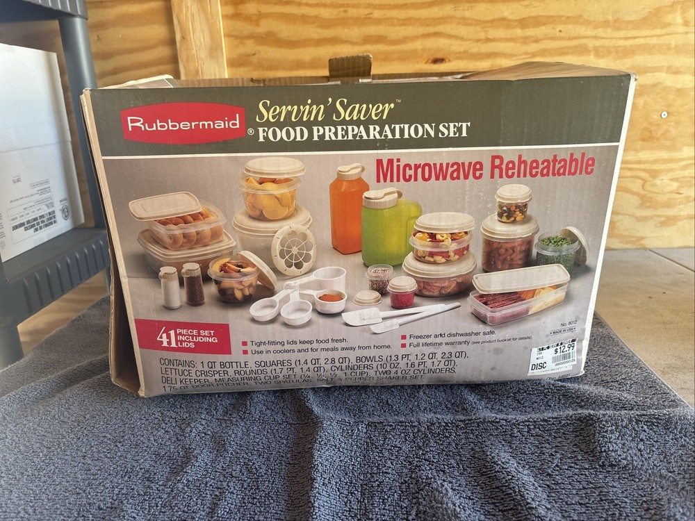 New 1991 Rubbermaid 41 Pieces Servin' Saver Food Container Set