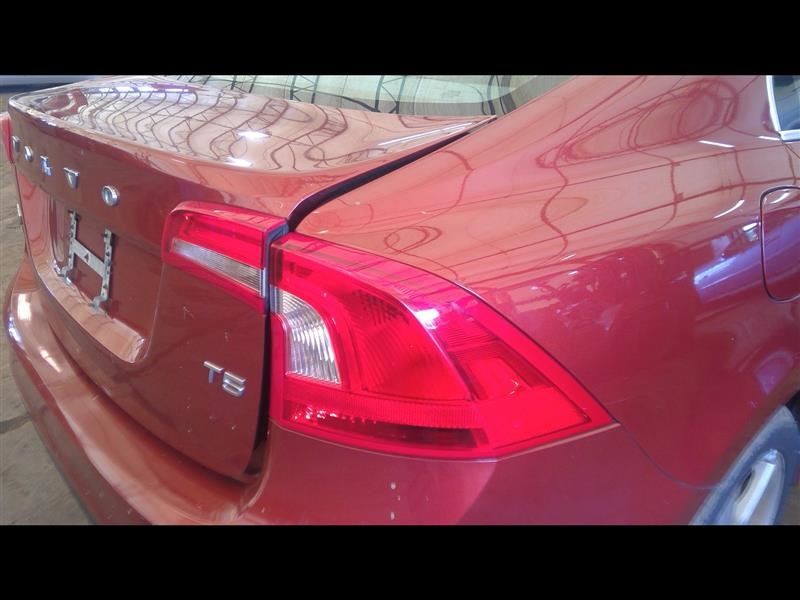 Passenger Tail Light Quarter Panel VIN Y for 14-18 Volvo S60 4744765