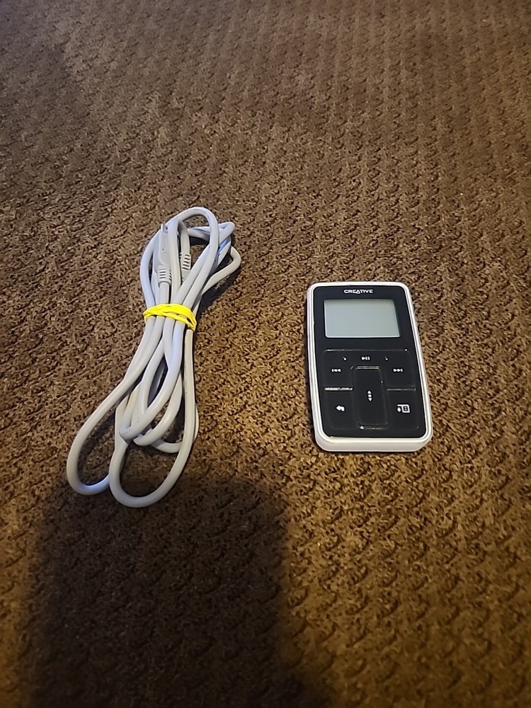 ‎Creative Labs Zen Micro DAP-MD0004 White FM Radio Digital Music MP3 Player