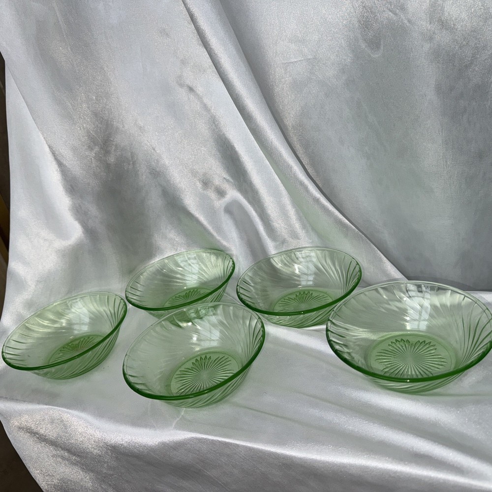Vintage Green Depression Glass Ice Cream Bowls Set of 5 Chip-Free