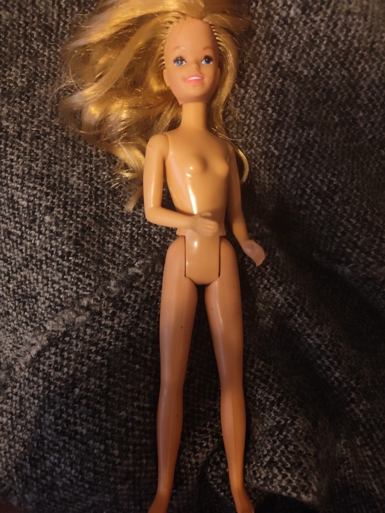 Vintage 1984 Hot Stuff Skipper Doll Nude Barbie #7927 Mattel 1st of Headmold