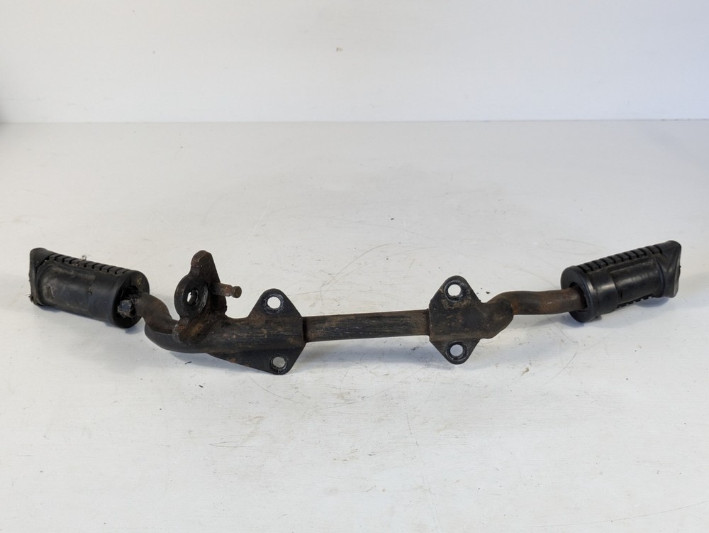 1975 Honda CB125 CB125S CB 125 Front Foot Rest Peg Step Bar Bracket Pegs