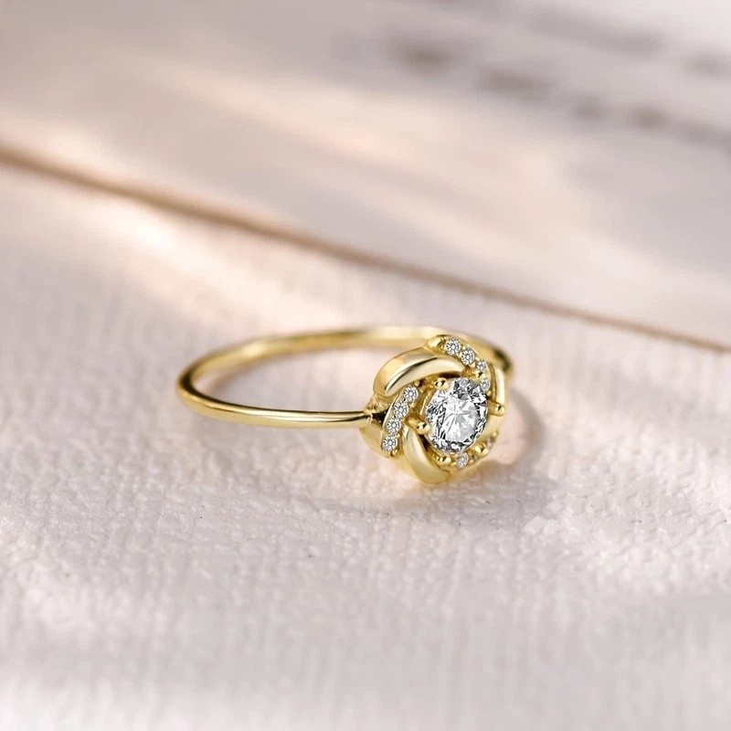 1.20Ct Round Cut Simulated Diamond Lovely Wedding Ring In 14K Yellow Gold Plated