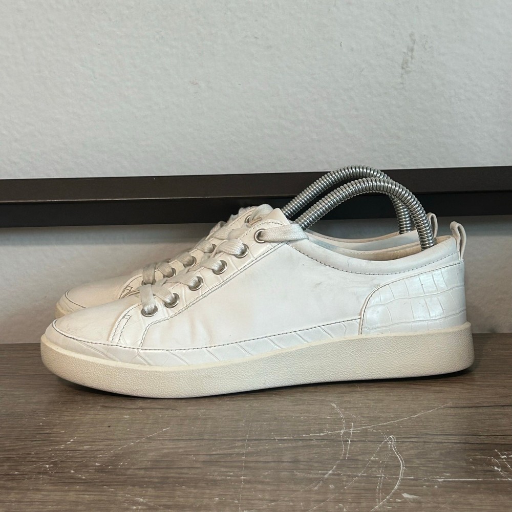 Vionic Winny Womens Comfort Sneakers in White Size 7.5 Casual Walking Shoes