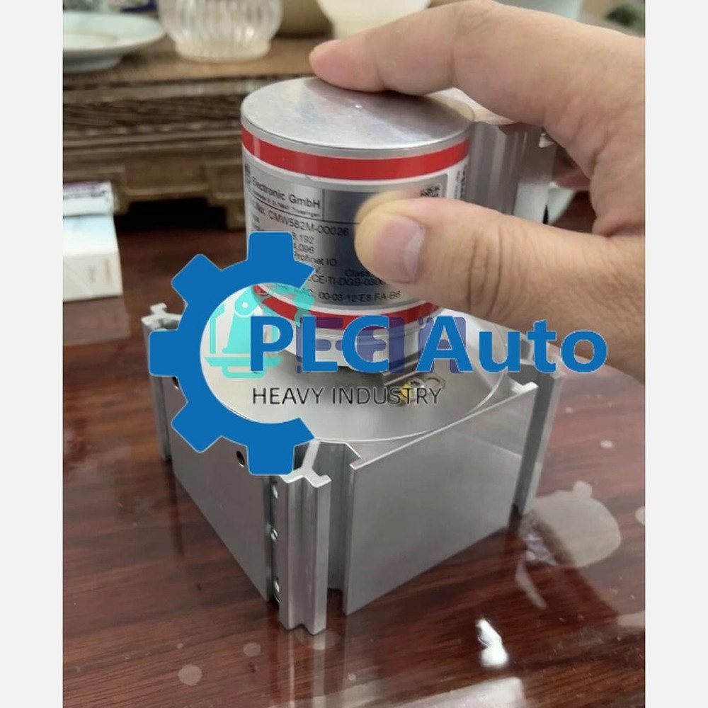 1pc?CMW582M-00026 new Encoder