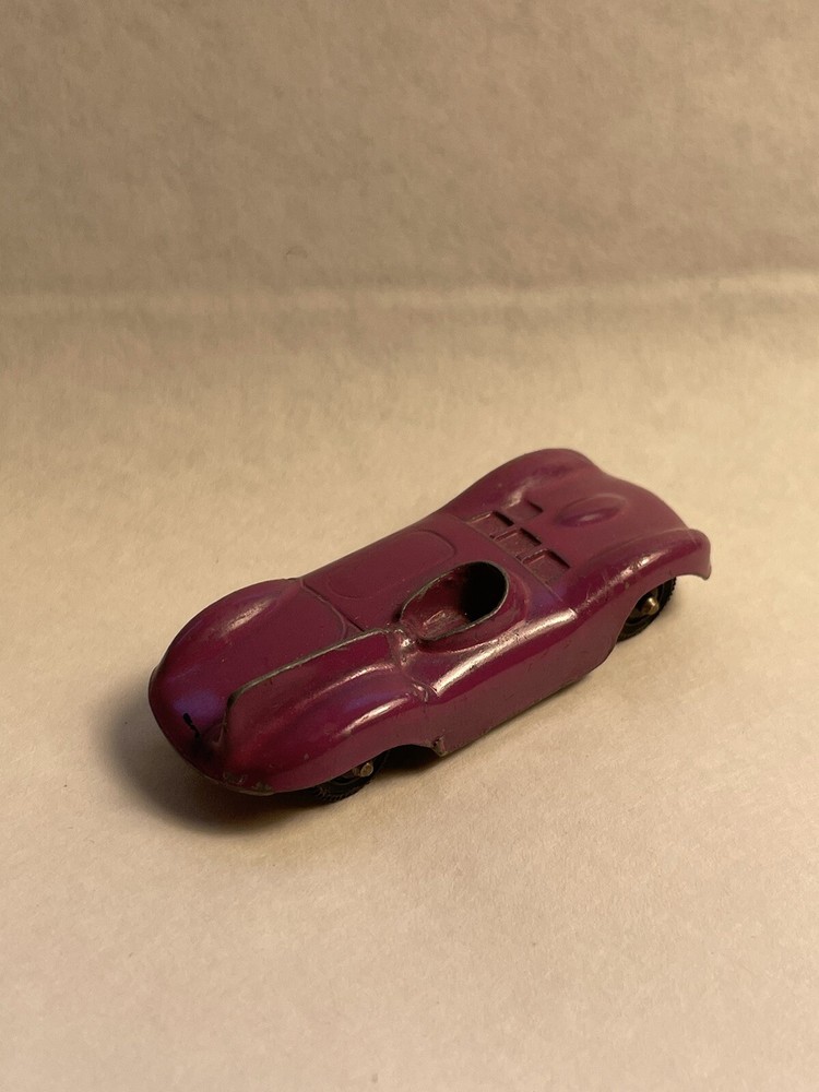 VINTAGE Tootsietoy Purple Jag Jaguar Diecast Metal Car
