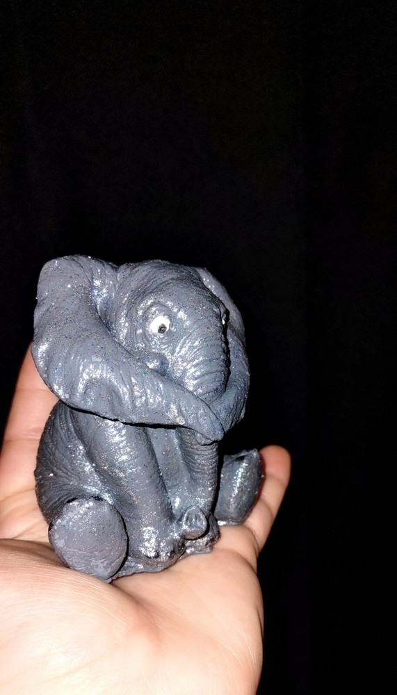 New Bright Elephant Statue for Indoor and Outdoor Decor