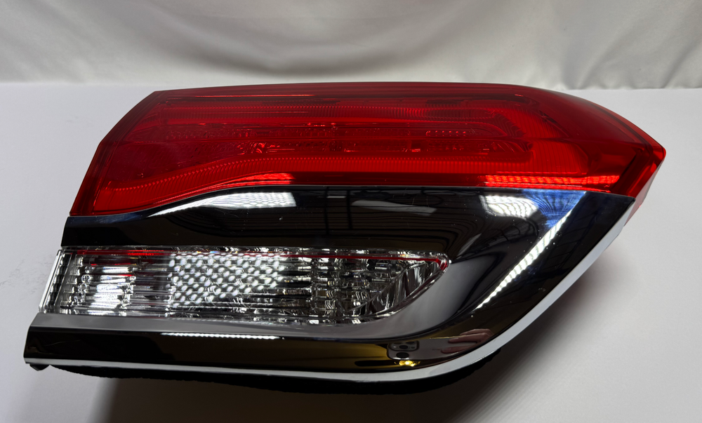 2014-17 Jeep Grand Cherokee Back Inner Tail Light