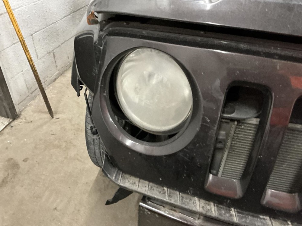 Passenger Right Headlight Halogen Fits 07-17 PATRIOT 4749677