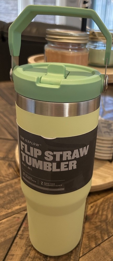Stanley Flip Straw Water Bottle 30oz