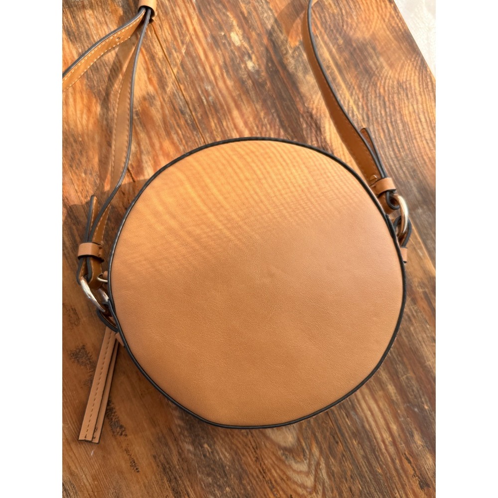 GAP Round Crossbody Bag Purse Faux Leather Tan Adjustable Strap Chic