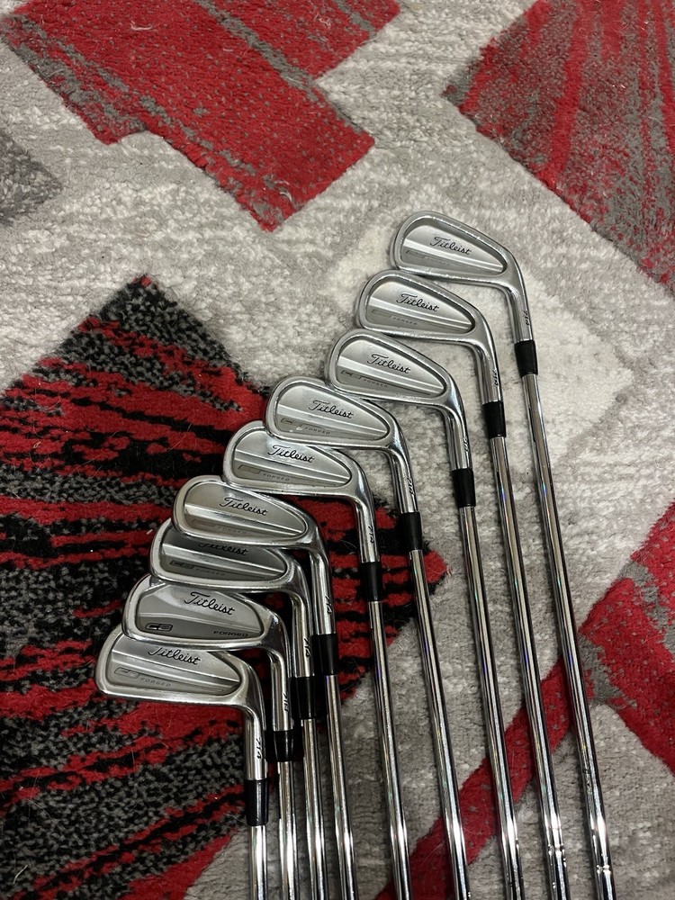 Titleist CB Forged 714 Iron Set 2-9, P Steel Shaft Blade Silver