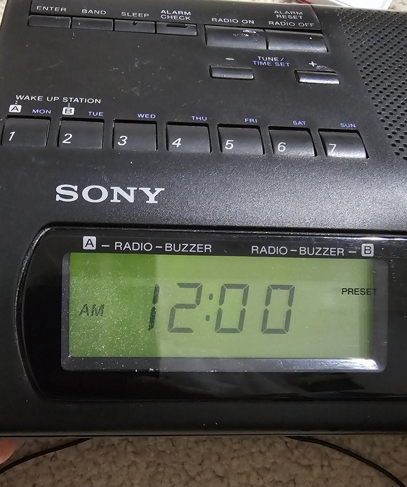 Vintage Sony Dream Machine Clock Radio Alarm Am Fm Digital Black Dual Model/A/87