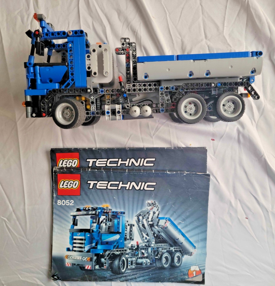 LEGO Technic Container Truck 8052 - Motorized Power Functions - 100% Complete