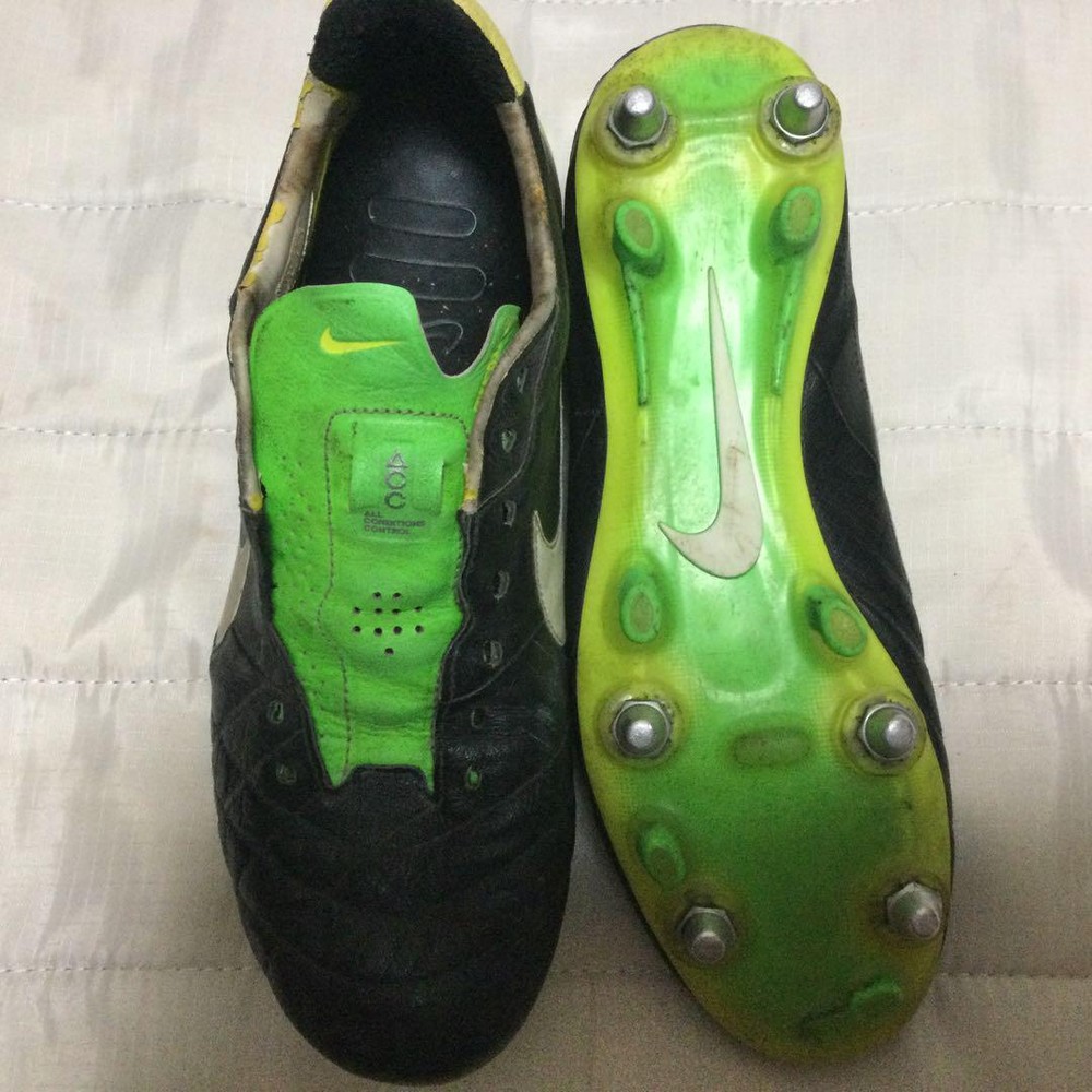 Nike Tiempo Legend 4 SG US 8.5 Soccer Cleats