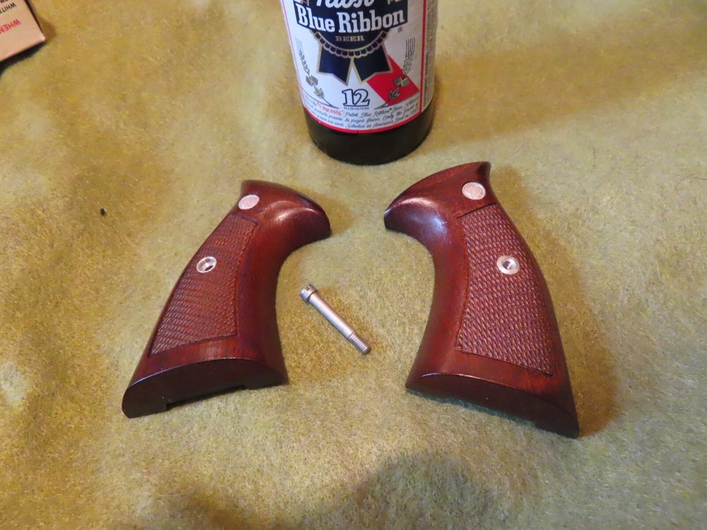 Vtg Ruger Target Security Six pistol Grips,OEM Wood,w/screw USA~MINTY🤠RG2.7.25