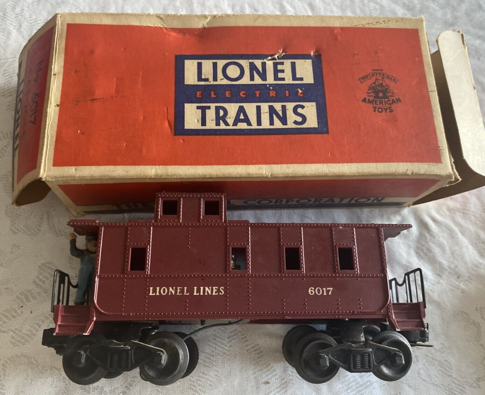 Vintage Lionel O Gauge 6017 Lionel Lines Caboose with Original Box