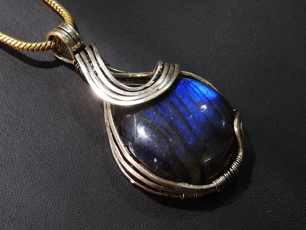 Labradorite Brass Pendant Silver Oxidised Polished Wire deigning Jewelry