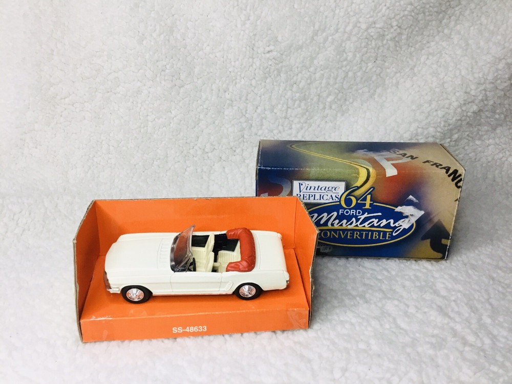 Vintage Replicas 64 Ford Mustang Convertible NIB