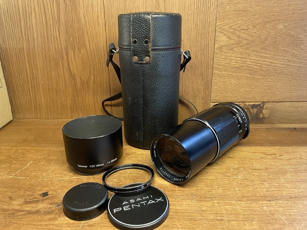 CLA'd Pentax Super Takumar 200mm F4 M42 Telephoto Lens w/Case - Near Mint