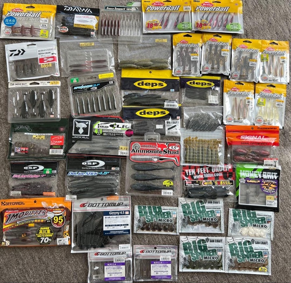 Fishing Lure This is a bulk set of worms from a famous manufacturer for bass fis