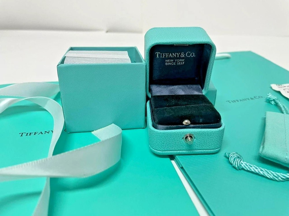 Tiffany & Co Blue Leather Empty Ring Box and Blue Gift Box & Ribbon &bag 4pc set