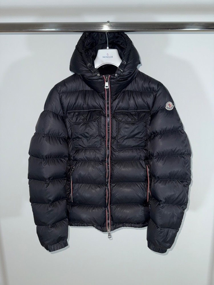 Moncler Demar Jacket Size 3 M/L in Black