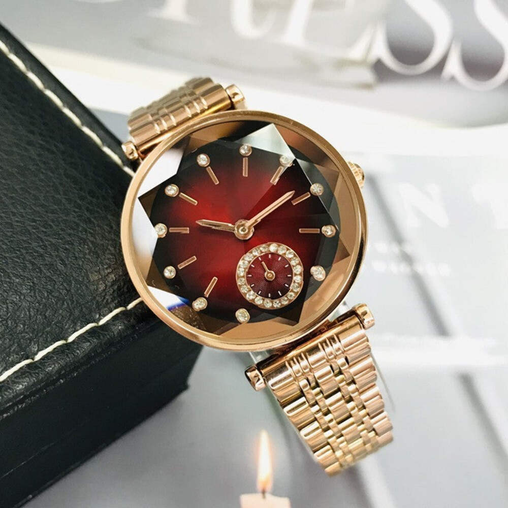 Elegant Women's Quartz Watch with Diamond Accents and 30M Waterproof Feature